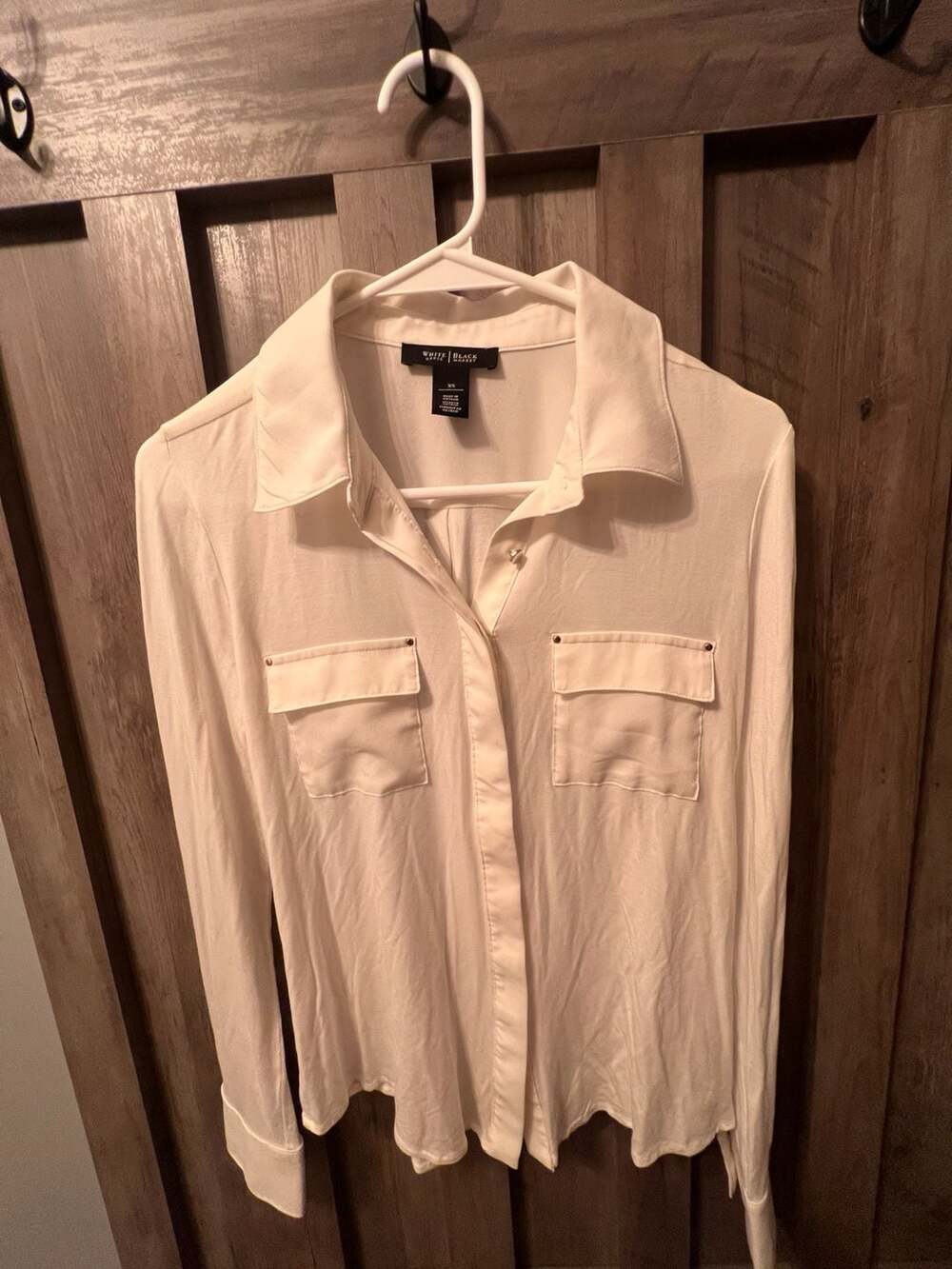 White House Black Market Women's Long Sleeve Button Down Utility Blouse